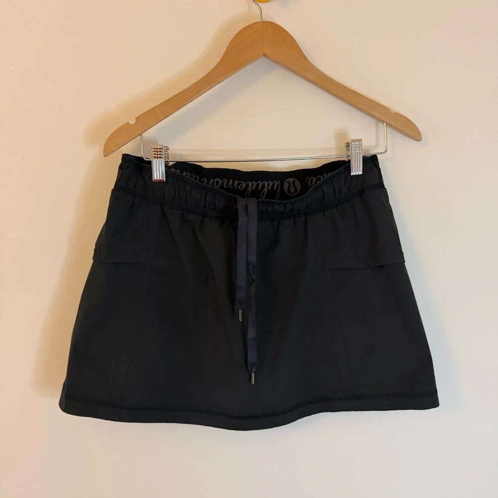 Lululemon Athletica Women’s Skirt - Picture 2 of 5